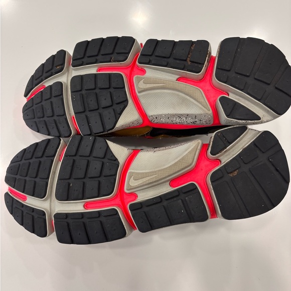 Nike Pocket Knife Desert Moss in Men’s Size 12 - Picture 6 of 6